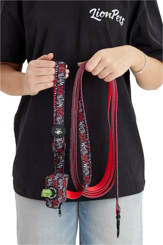 Сумочка диспенсер LionPets для уборки за животным LPD-110-13