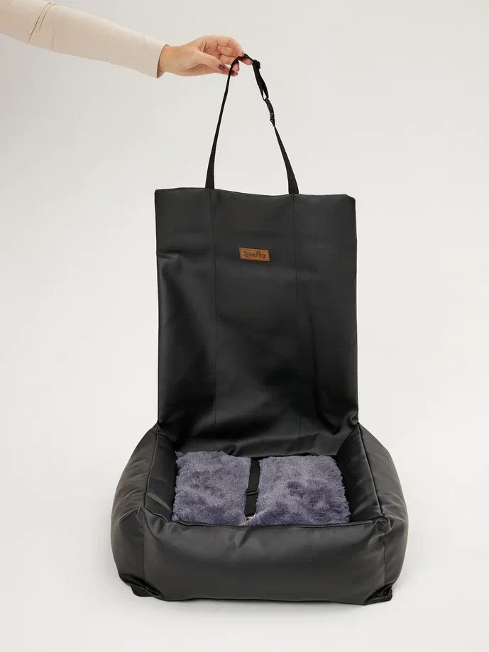 Автомобильное автокресло "LionPets" для животных LP6602 материал: Эко-кожа (50х55х16 см)