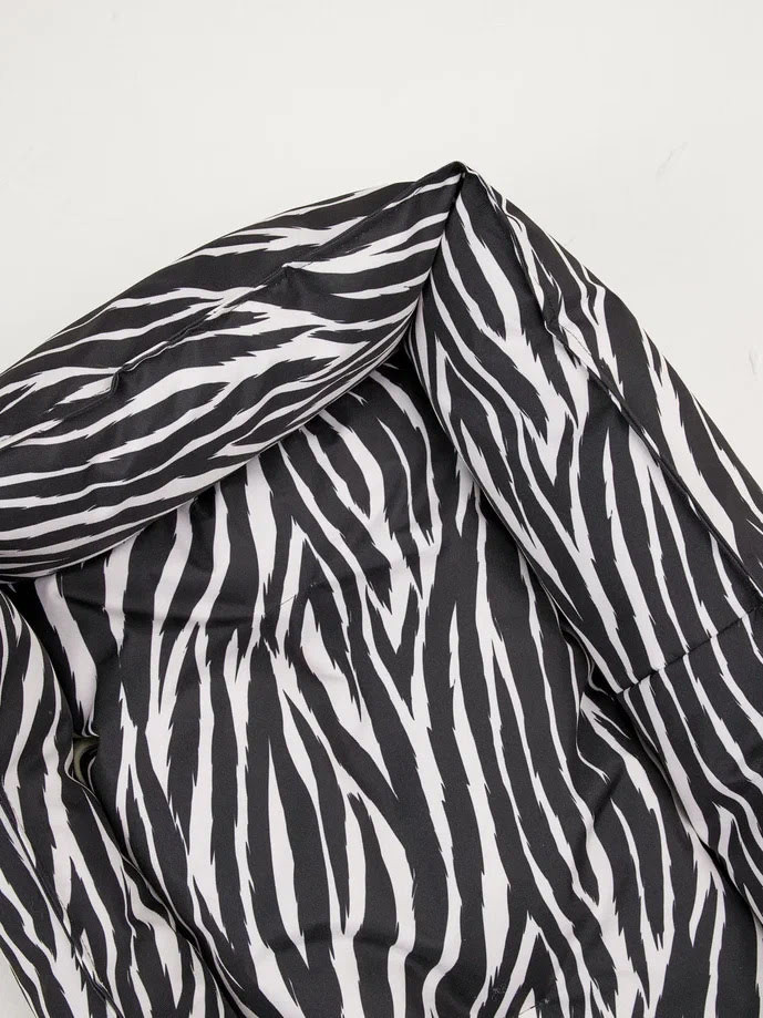 Лежанка LionPets Animal Zebra LP2512 Размер: (70х50х20см)