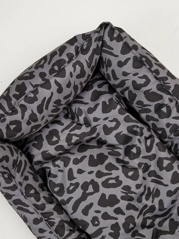 Лежанка LionPets Animal Leo LP2514 Размер: (70х50х20см)